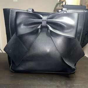 Black purse
